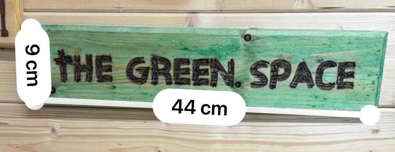 šæ āTHE GREEN SPACEā ā Handmade Garden Sig
